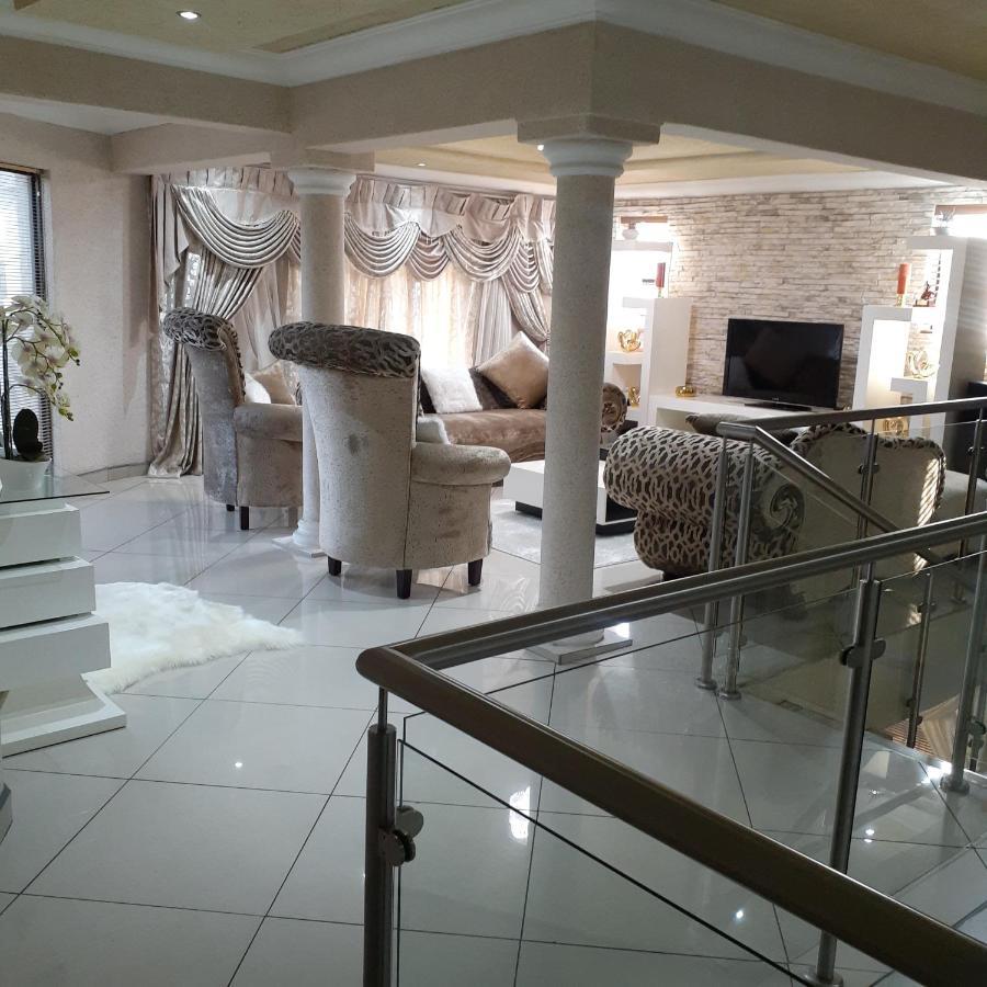 Angelocean Guest House Witbank Luaran gambar
