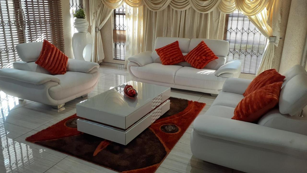 Angelocean Guest House Witbank Luaran gambar